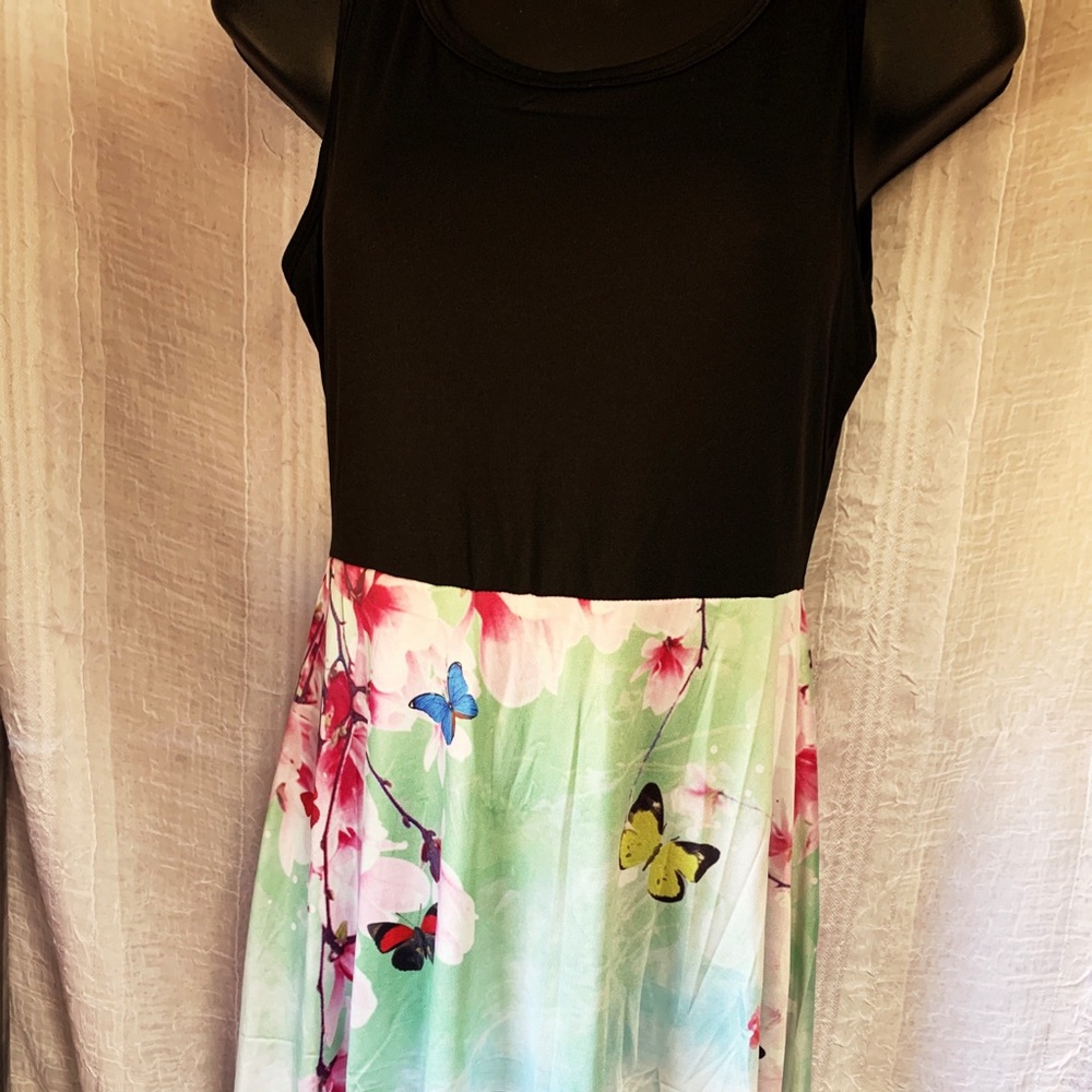 Summer dress SZ medium knee length